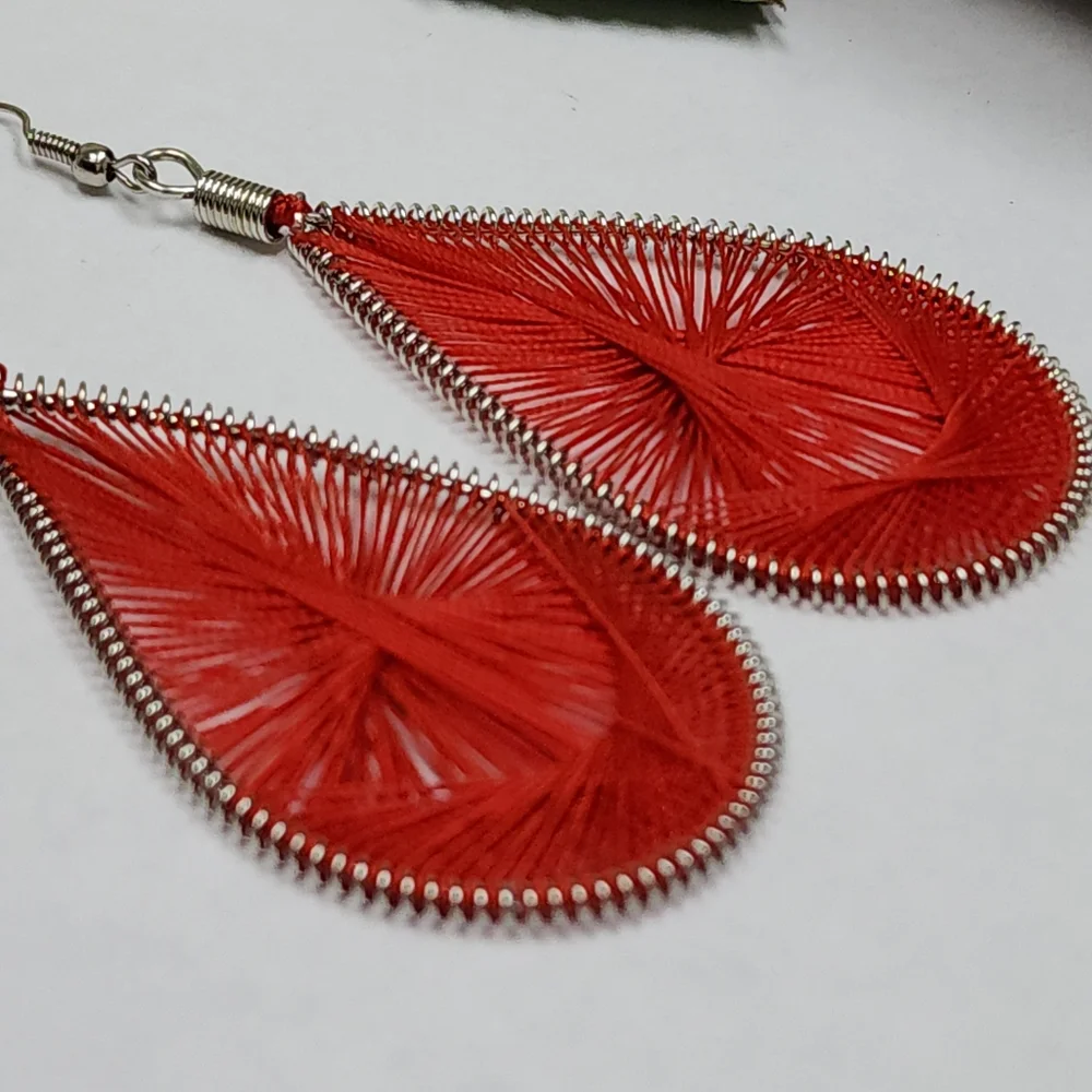 Elegant Red Teardrop Dreamcatcher Thread Earrings